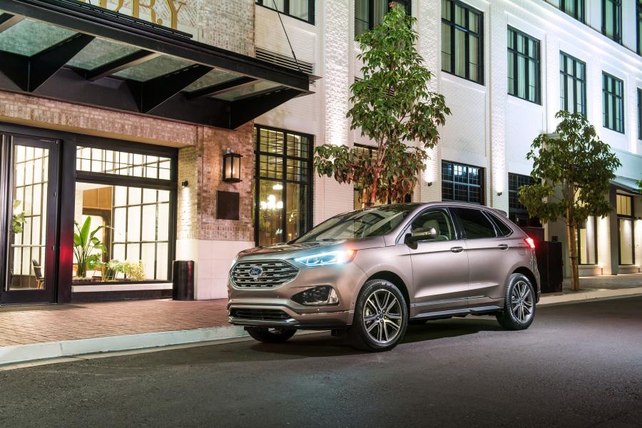  Ford Edge Titanium Elite Package 2018 года  (NA) (фото 11 из 13)